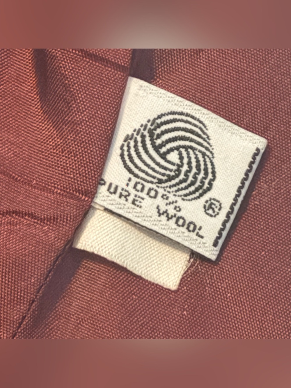 Vintage Koret 100% Wool Blazer, Burgundy, Size 14 (Fits Modern 10/12) - Picture 10 of 11